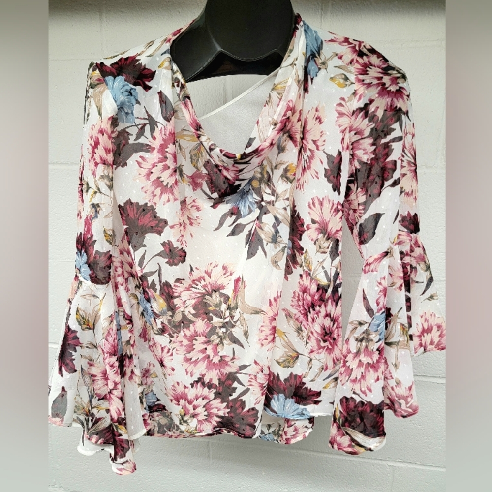 WHBM floral v-neck flare bell sheer sleeves blouse w/ v slouch back woman size 0
